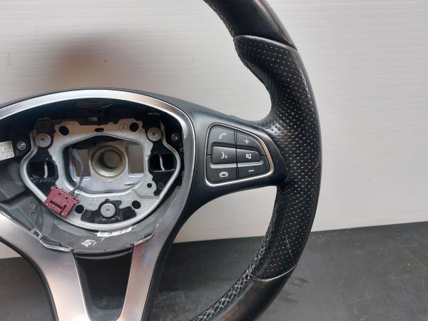 Volante MERCEDES-BENZ Classe C (W205) Imagem-4