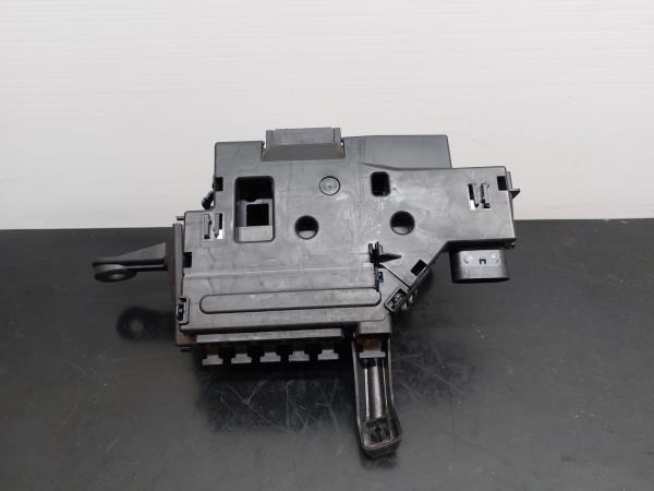 Caixa fusíveis da bateria MERCEDES-BENZ Classe C (W205) Imagem-1