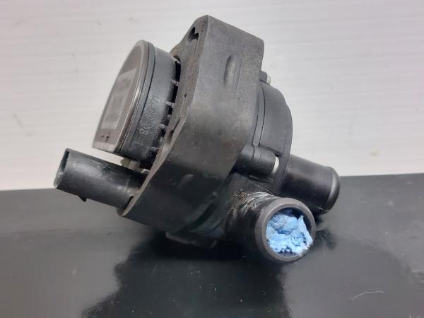 Bomba de agua MERCEDES-BENZ Classe C (W205)