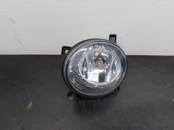 Farol nevoeiro frente esquerdo AUDI Q5 (8R)