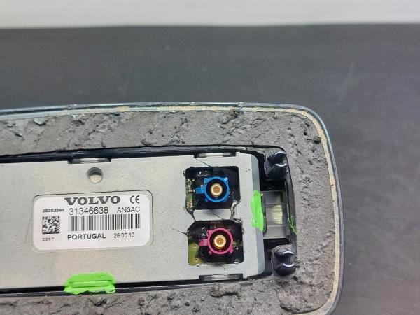 Atena VOLVO V40 Hatchback Imagem-4