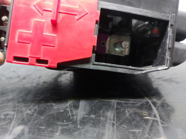 Caixa fusíveis da bateria MERCEDES-BENZ GLE Coupé (C292) Imagem-4