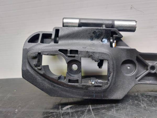 Suporte puxador porta trás direito HYUNDAI i10 (BA, IA) Imagem-1