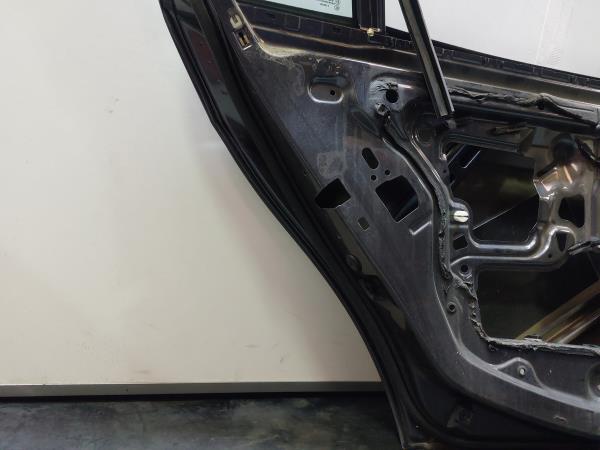 Left rear door BMW 3 (E90) Imagem-9