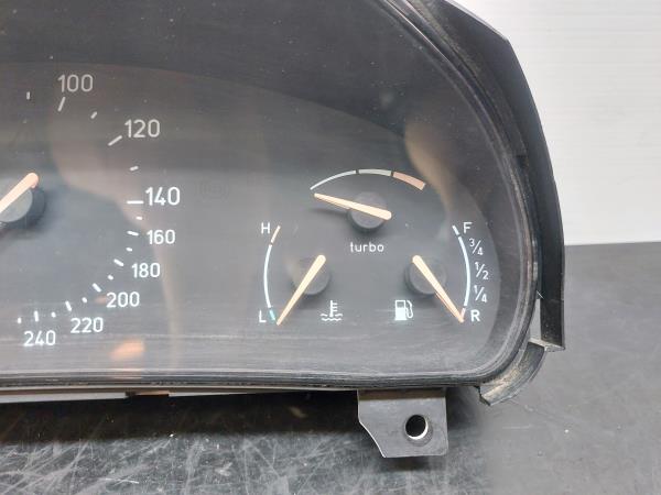 Quadrante / painel de instrumentos SAAB 9-5 Station Wagon (YS3E) Imagem-3