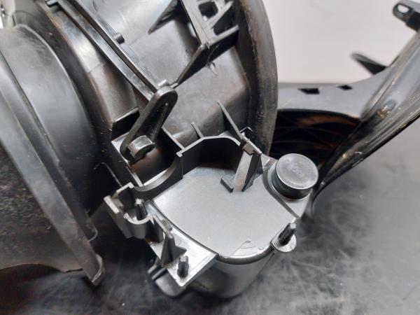 Bouchon/Volet De Trappe De Réservoir à Carburant  BMW 1 (F20) Imagem-8