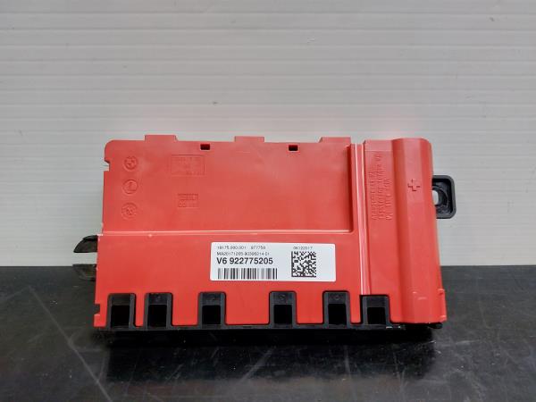 Caixa fusíveis da bateria BMW 1 (F20)