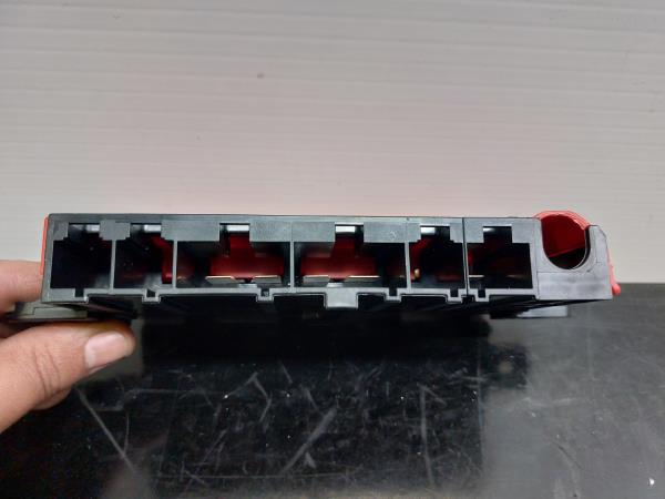 Caixa fusíveis da bateria BMW 1 (F20) Imagem-3