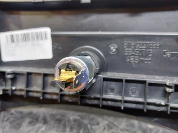 Panneau revêtement console centrale / radio BMW 1 (F20) Imagem-4