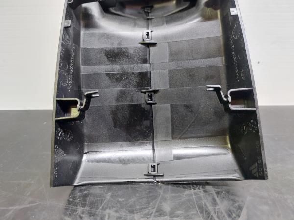 Pièce en plastique générique BMW 1 (F20) Imagem-4