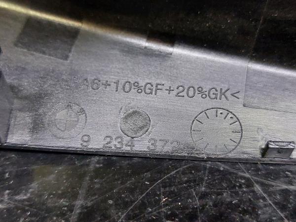 Pièce en plastique générique BMW 1 (F20) Imagem-7