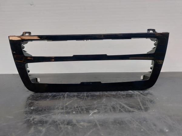 Cornice console centrale / radio / anello BMW 1 (F20) Imagem-1
