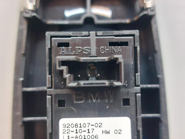 Comando / interruttore alzacristallo anteriore destro BMW 1 (F20) Imagem-4
