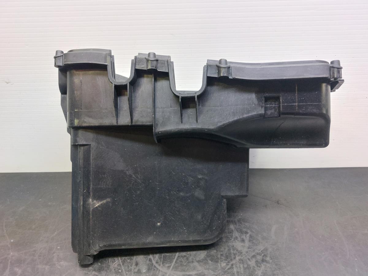 Pièce en plastique générique BMW 1 (F20) Imagem-8