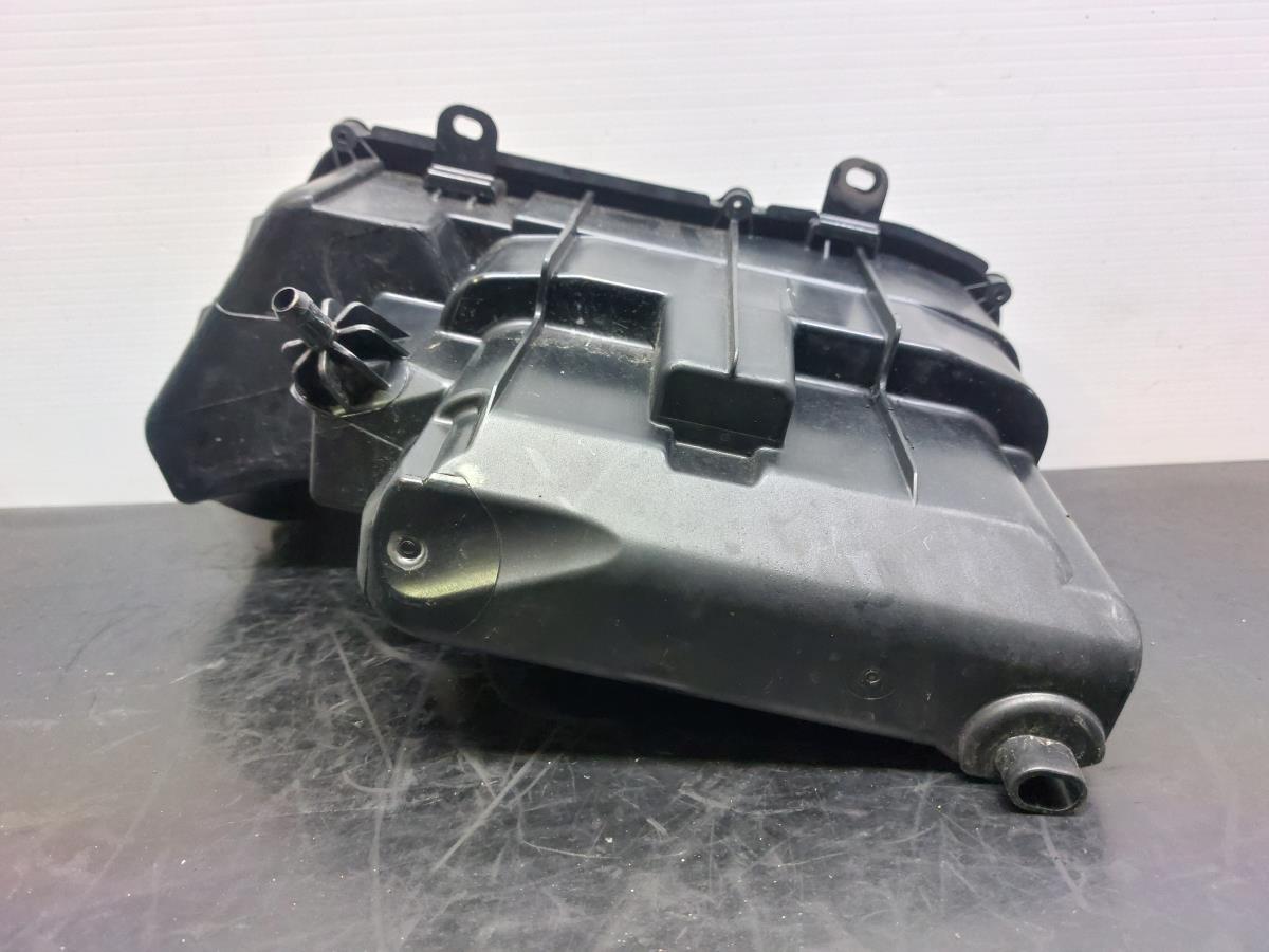 Pièce en plastique générique BMW 1 (F20) Imagem-7