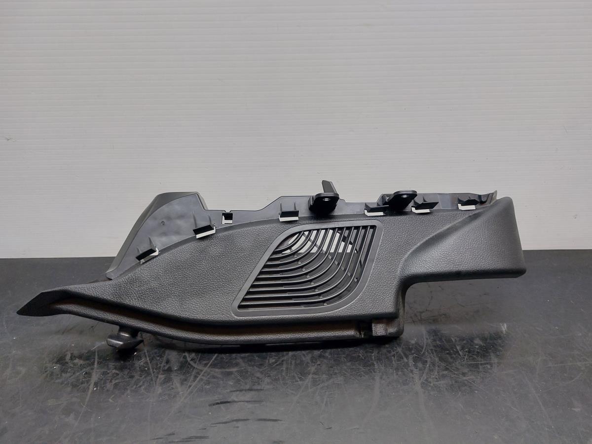 Pièce en plastique générique BMW 1 (F20)