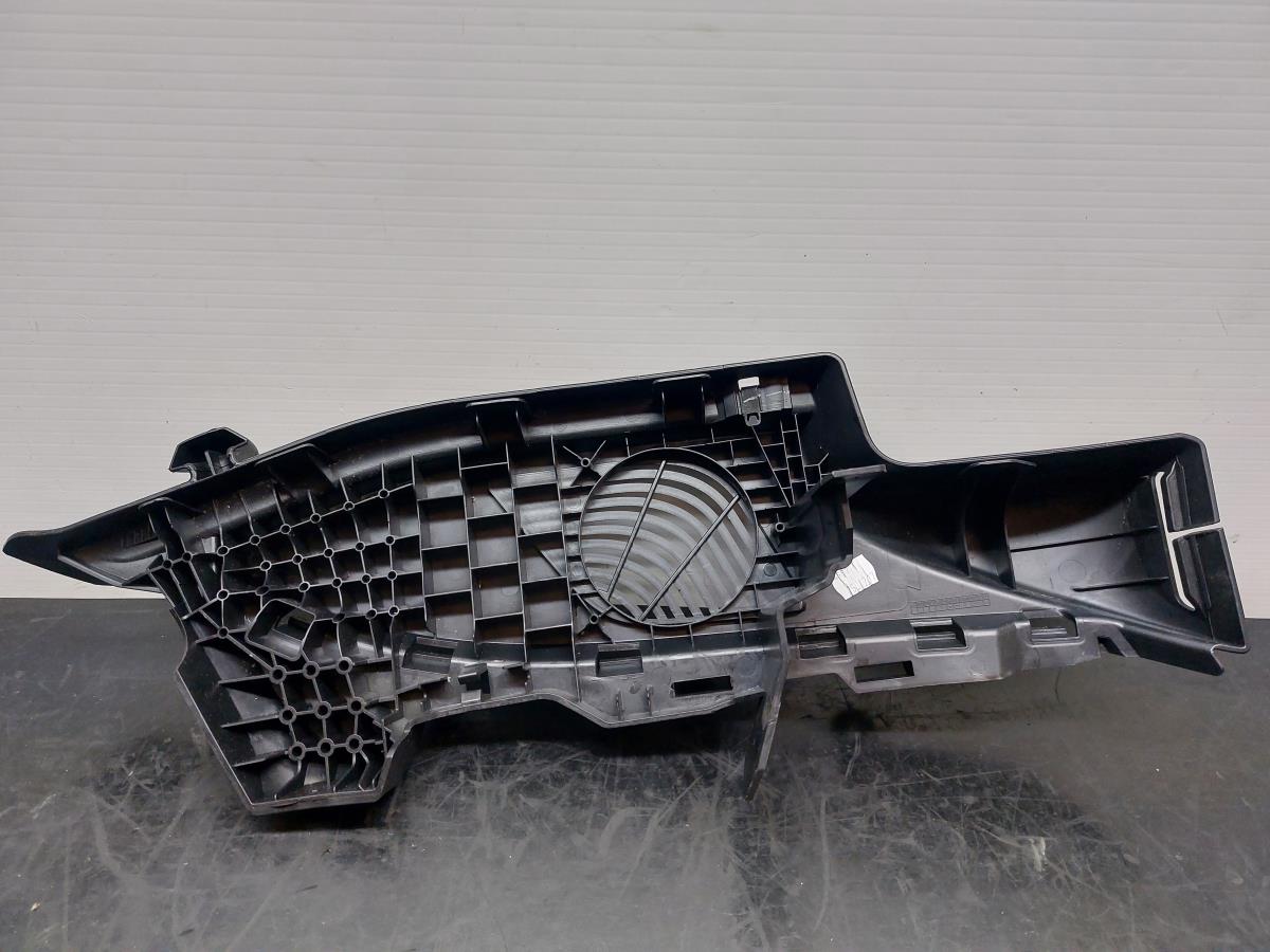 Pièce en plastique générique BMW 1 (F20) Imagem-4