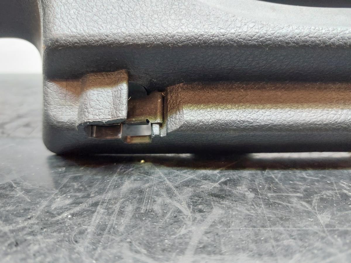 Pièce en plastique générique BMW 1 (F20) Imagem-3