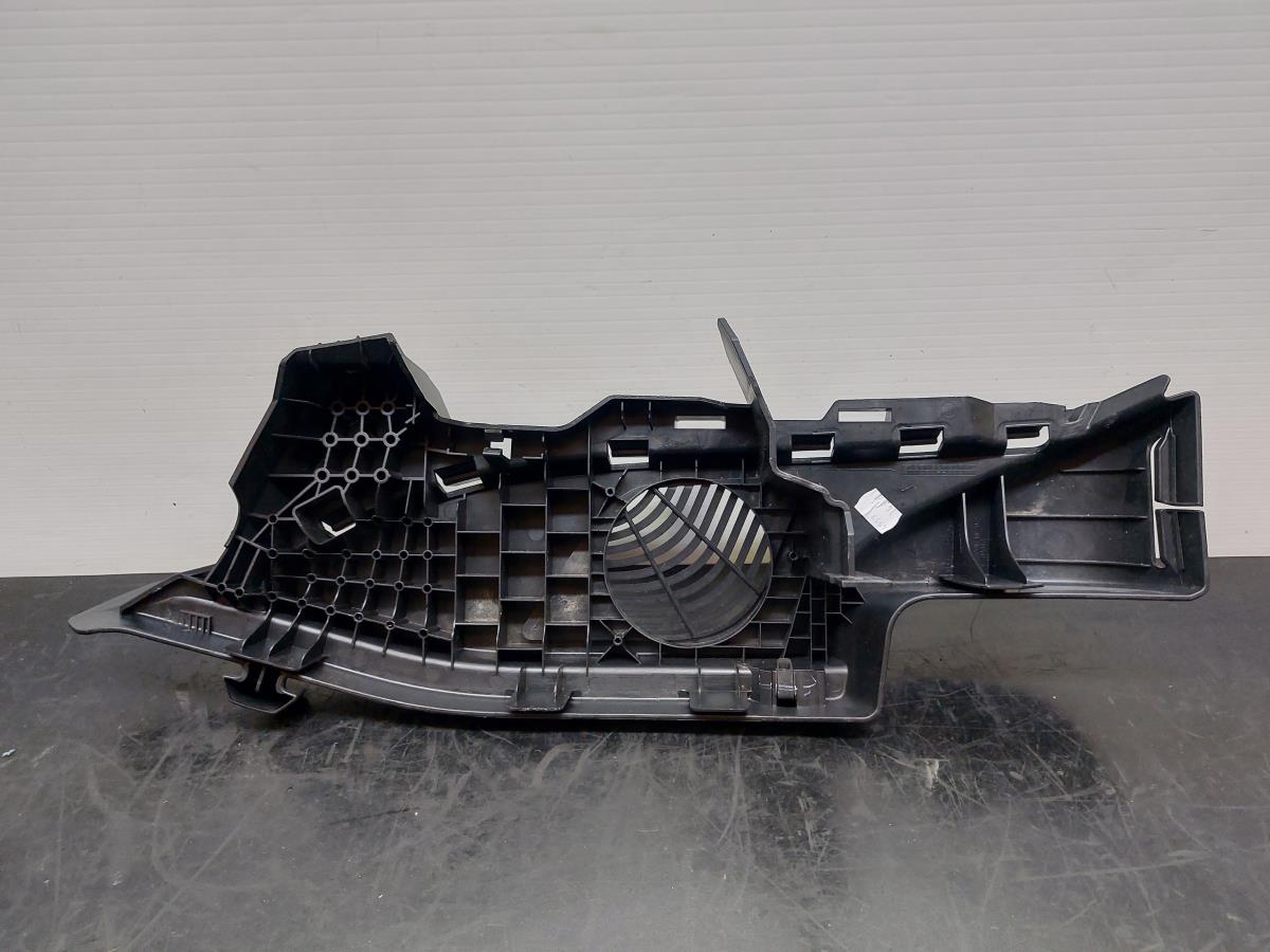 Pièce en plastique générique BMW 1 (F20) Imagem-7