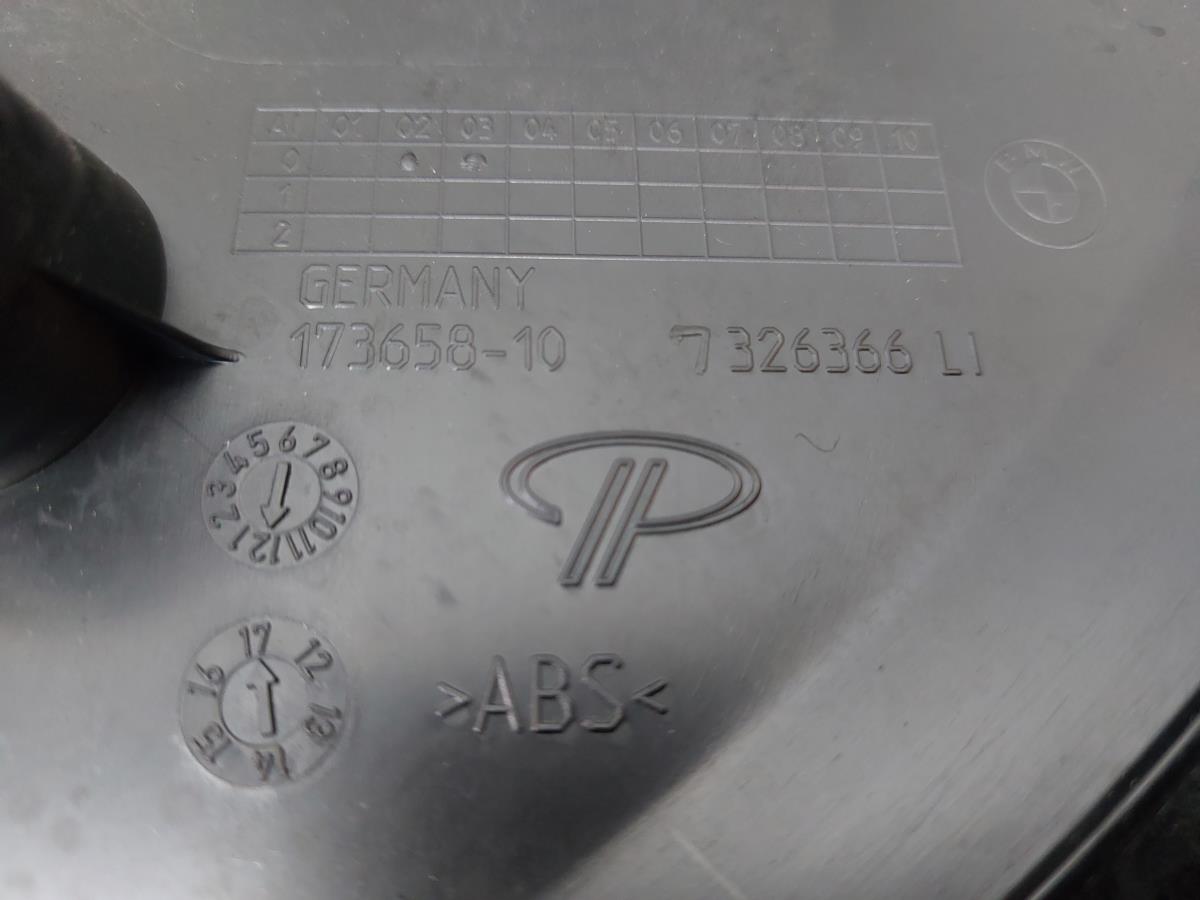 Pièce en plastique générique BMW 1 (F20) Imagem-6