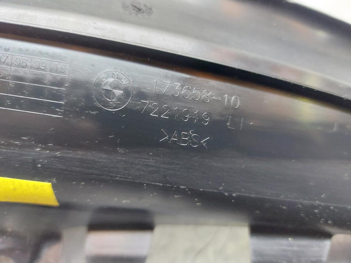 Pièce en plastique générique BMW 1 (F20) Imagem-6