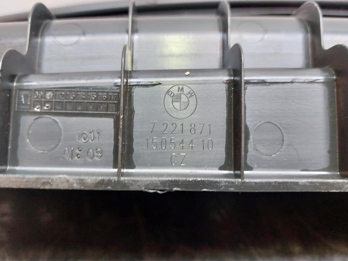 Pièce en plastique générique BMW 1 (F20) Imagem-9