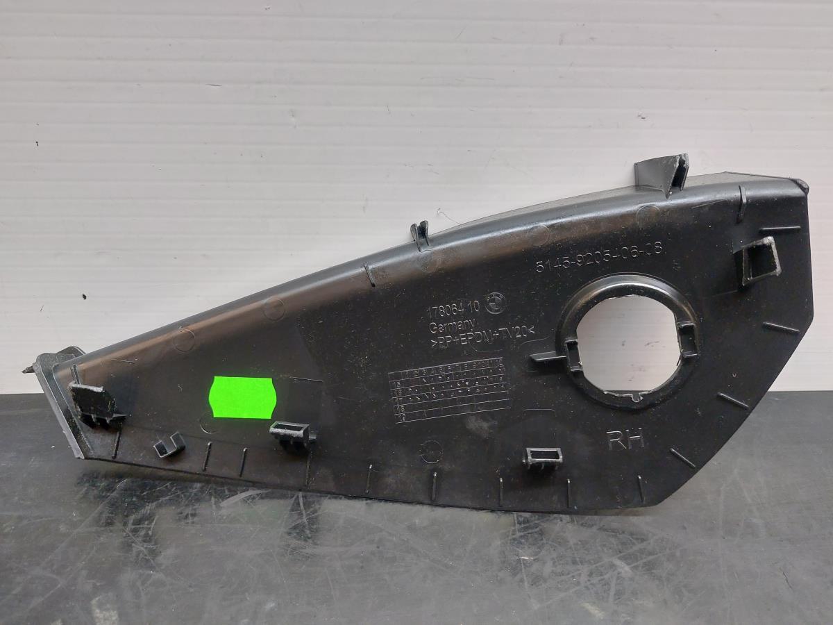 Pièce en plastique générique BMW 1 (F20) Imagem-1