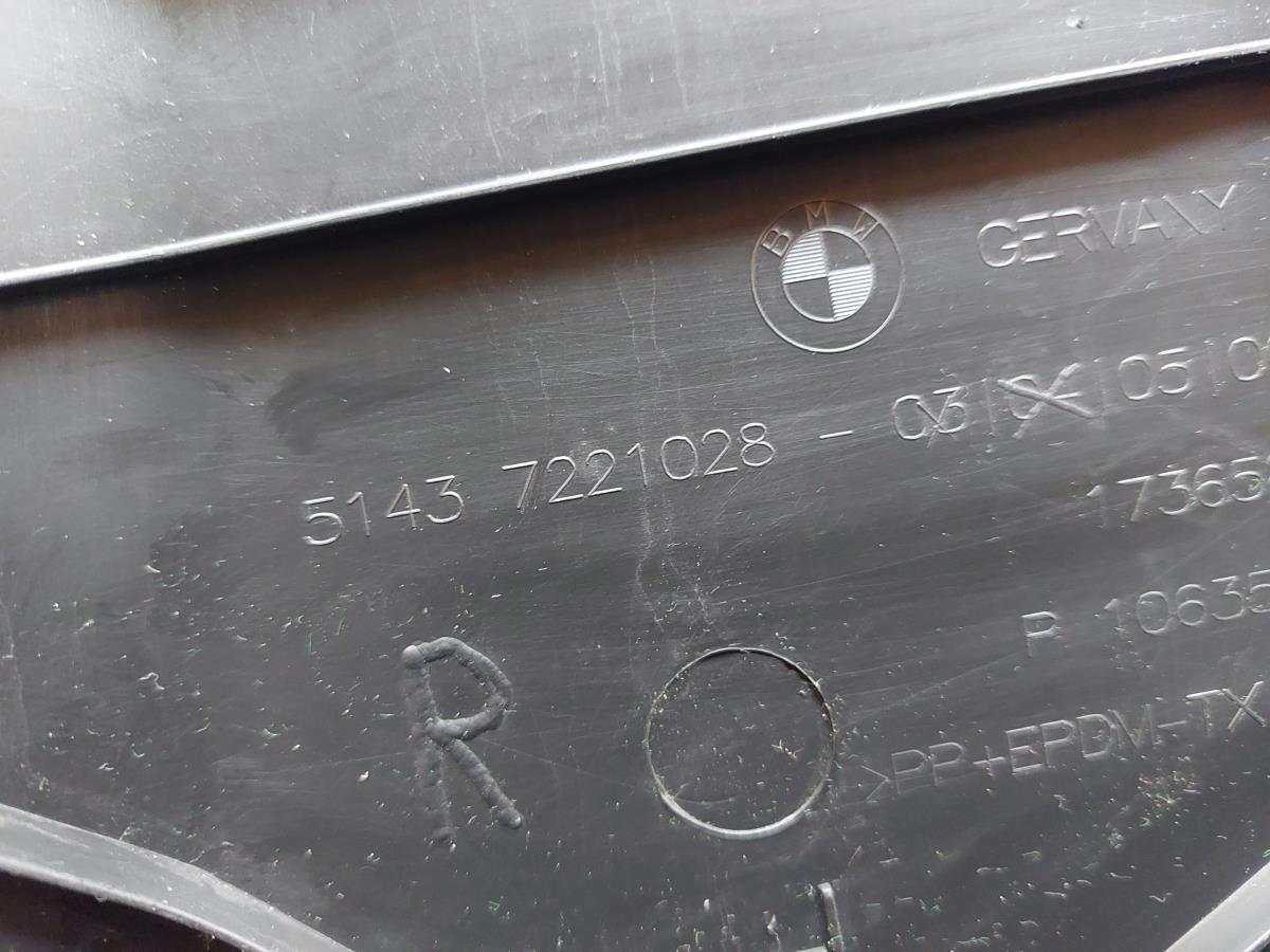 Pièce en plastique générique BMW 1 (F20) Imagem-7