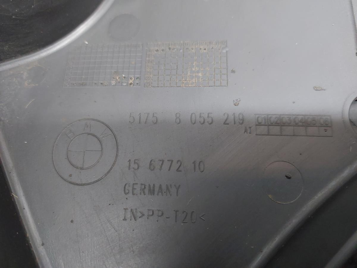 Pièce en plastique générique BMW 1 (F20) Imagem-2