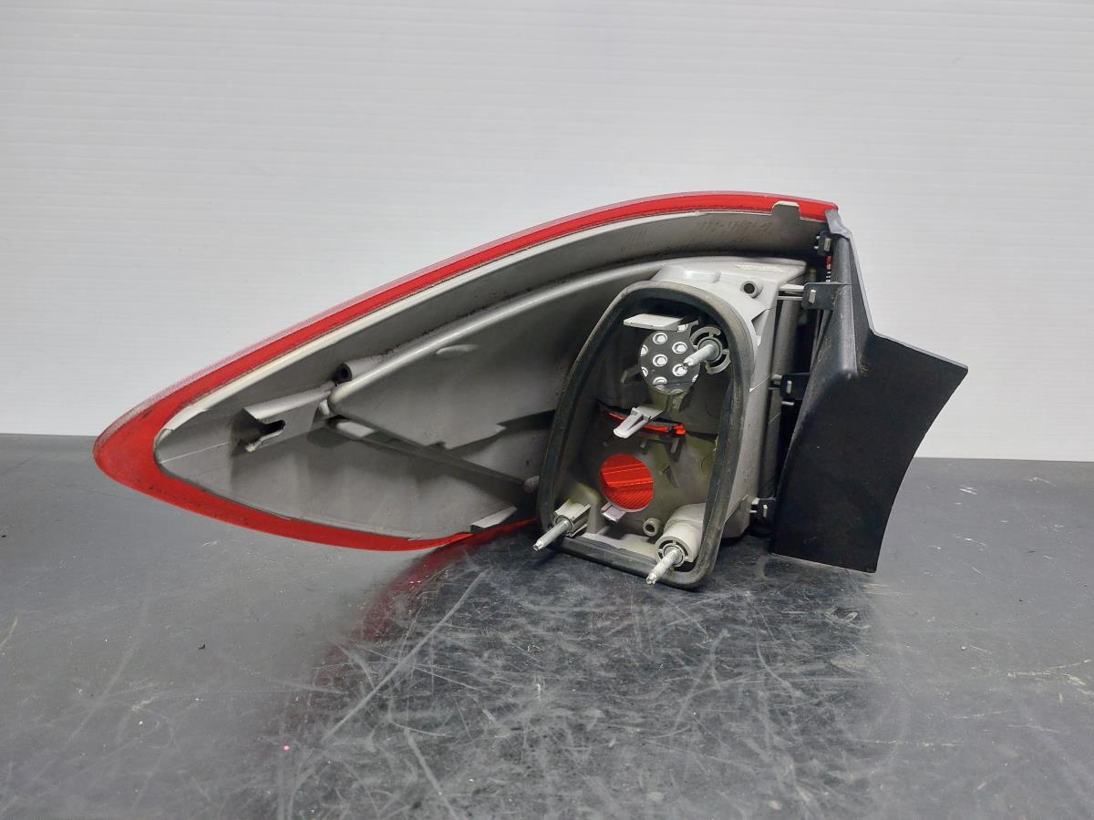 Farolim direito FORD Mondeo IV Carrinha (BA7) Imagem-2