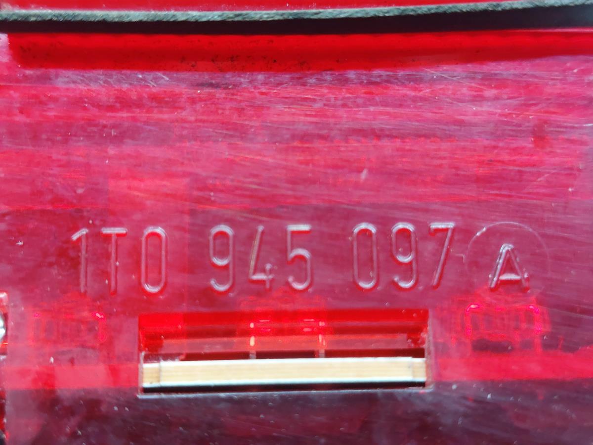 Luz stop adicional / 3º stop VOLKSWAGEN Touran (1T) Imagem-2