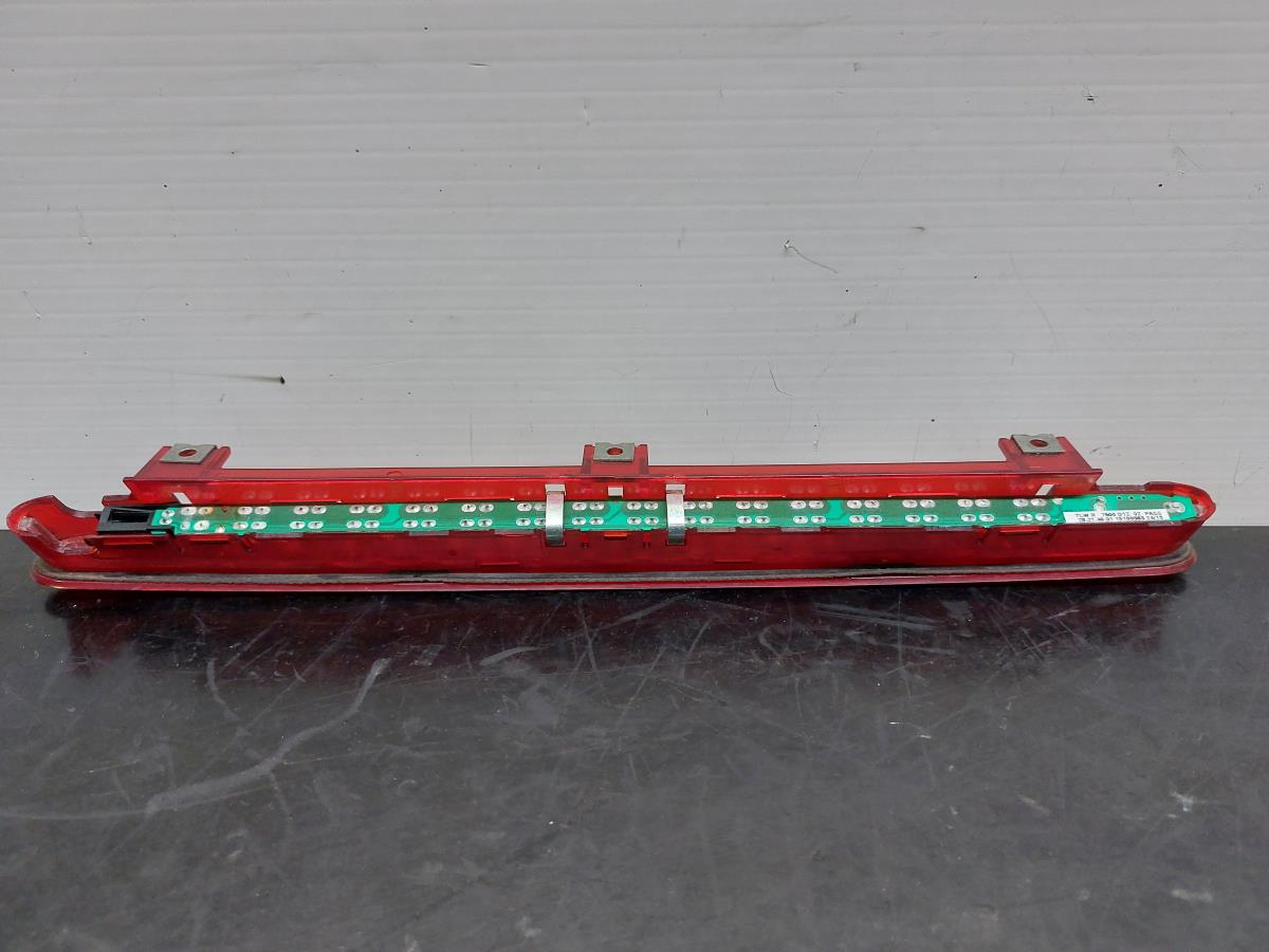 Luz stop adicional / 3º stop VOLKSWAGEN Touran (1T) Imagem-3