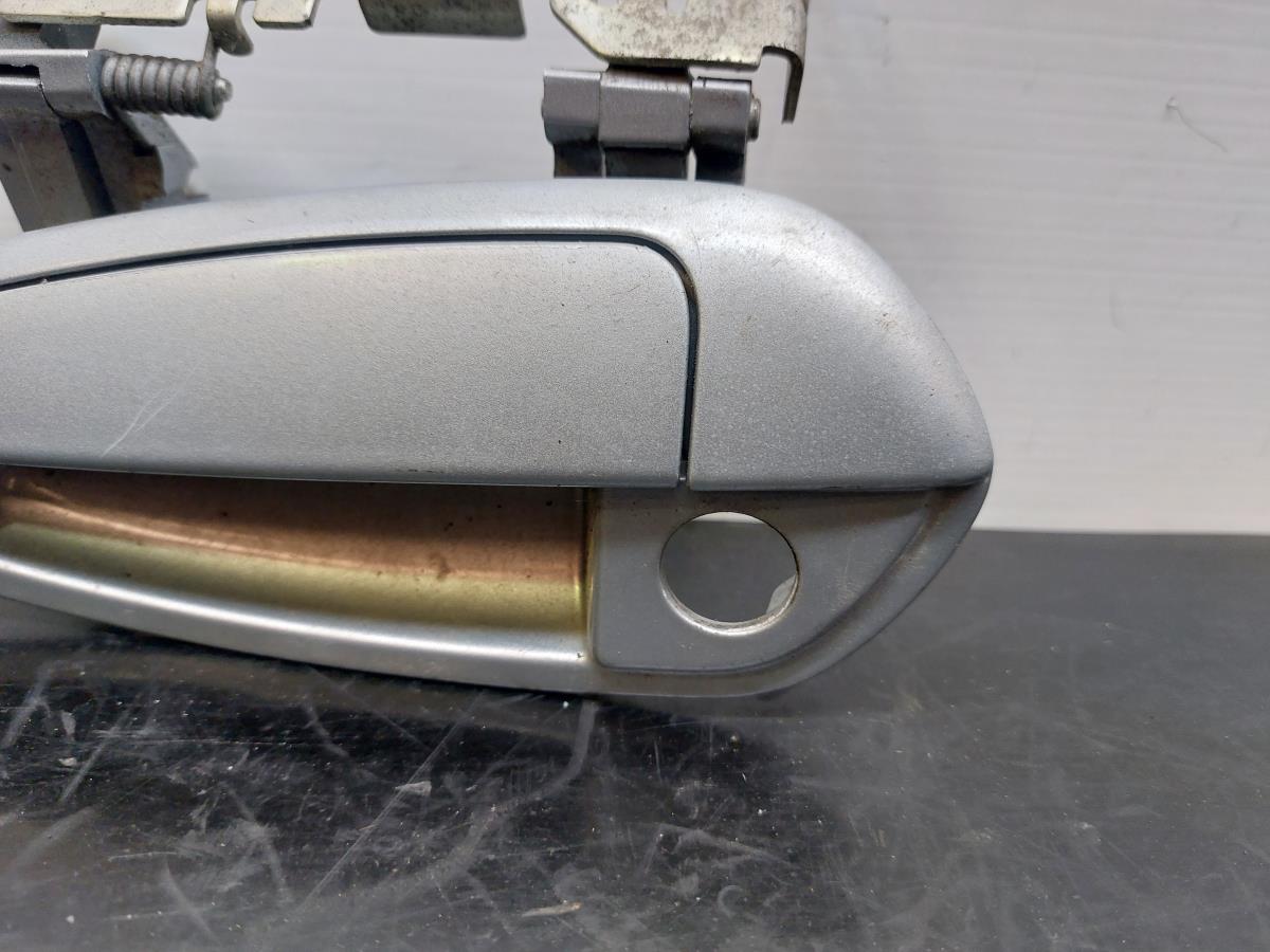 Puxador porta frente esquerda FIAT Grande Punto (199_) Imagem-1