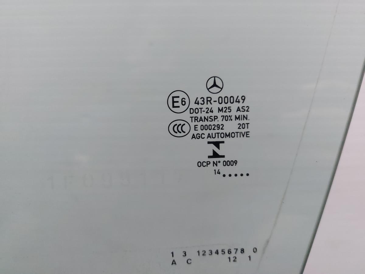 Vetro porta anteriore sinistra MERCEDES-BENZ Classe C (W205) Imagem-1