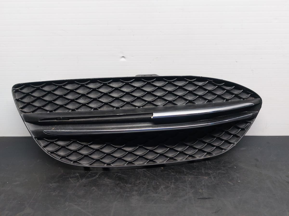 Front grille MERCEDES-BENZ Classe C (W205) Imagem-0