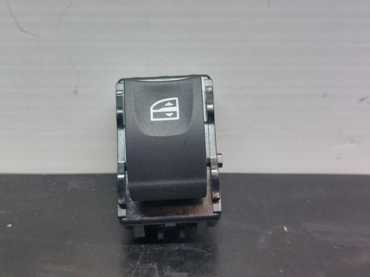 Commande / interrupteur lève-vitre Avant Droite RENAULT Talisman (L2M_)