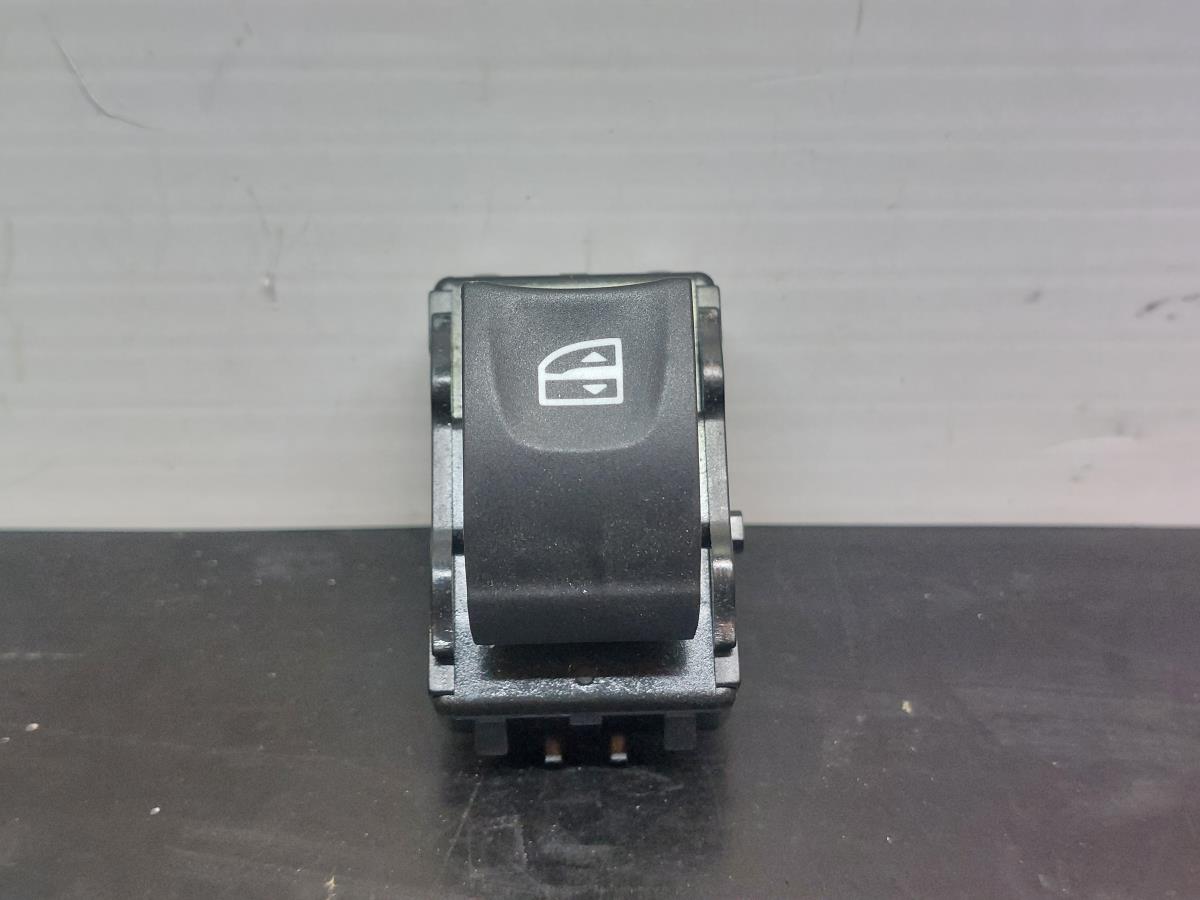 Commande / interrupteur lève-vitre Avant Droite RENAULT Talisman (L2M_)