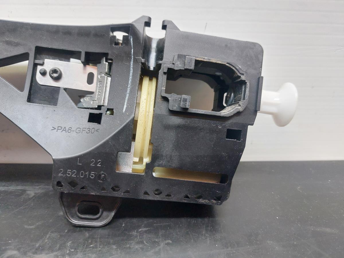 Soporte Manija puerta Trasera Izquierda RENAULT Talisman (L2M_) Imagem-1