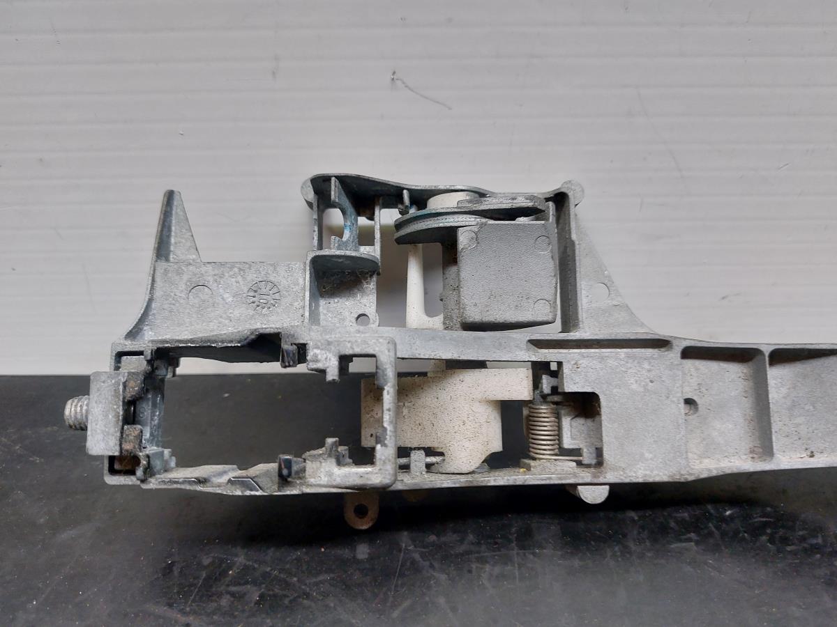 Suporte puxador porta frente direito PEUGEOT 308 (4A_, 4C_) Imagem-1