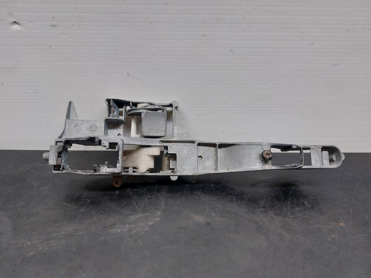 Suporte puxador porta frente direito PEUGEOT 308 (4A_, 4C_)