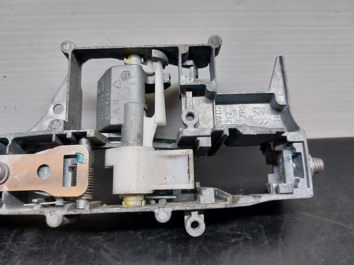 Suporte puxador porta frente direito PEUGEOT 308 (4A_, 4C_) Imagem-4