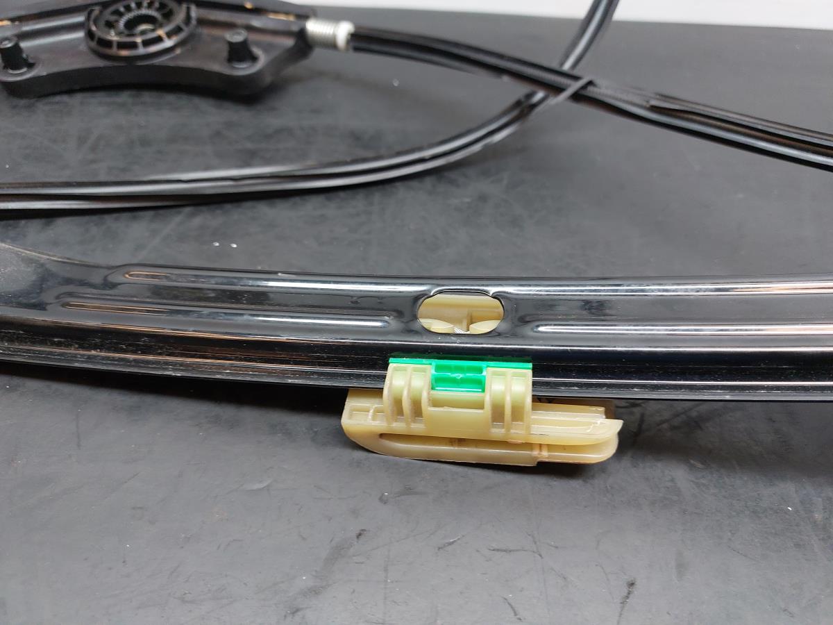 Right front window regulator VOLKSWAGEN Golf VII (5G1, BQ1, BE1, BE2) Imagem-2