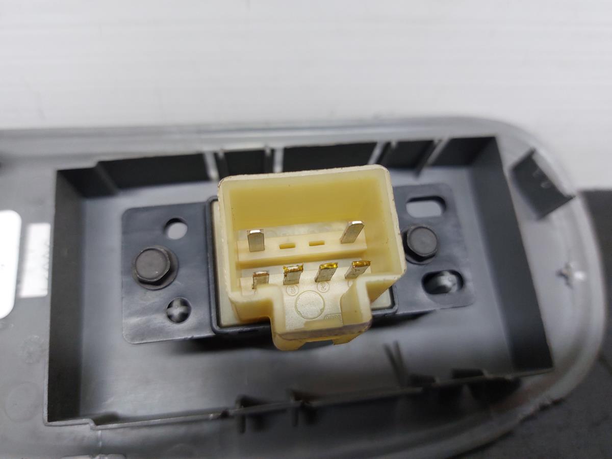 Right Front window control CHRYSLER Voyager IV (RG, RS) Imagem-4
