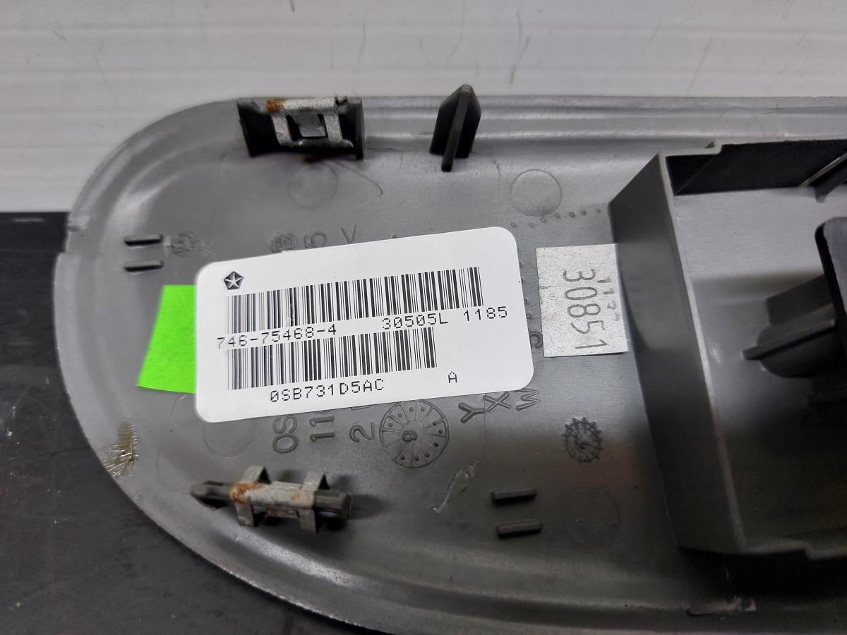 Right Front window control CHRYSLER Voyager IV (RG, RS) Imagem-5
