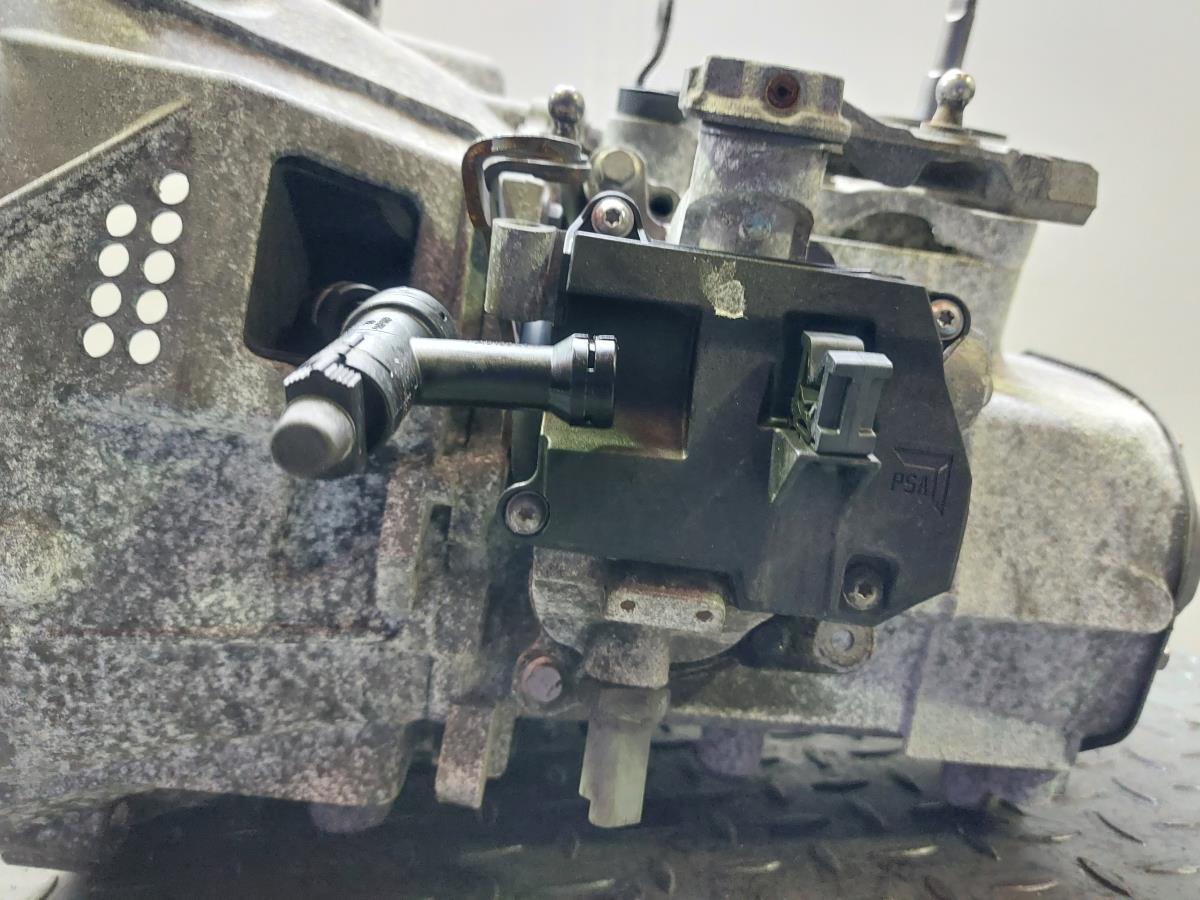 Caixa de velocidades manual PEUGEOT 3008 I (0U_) Imagem-6