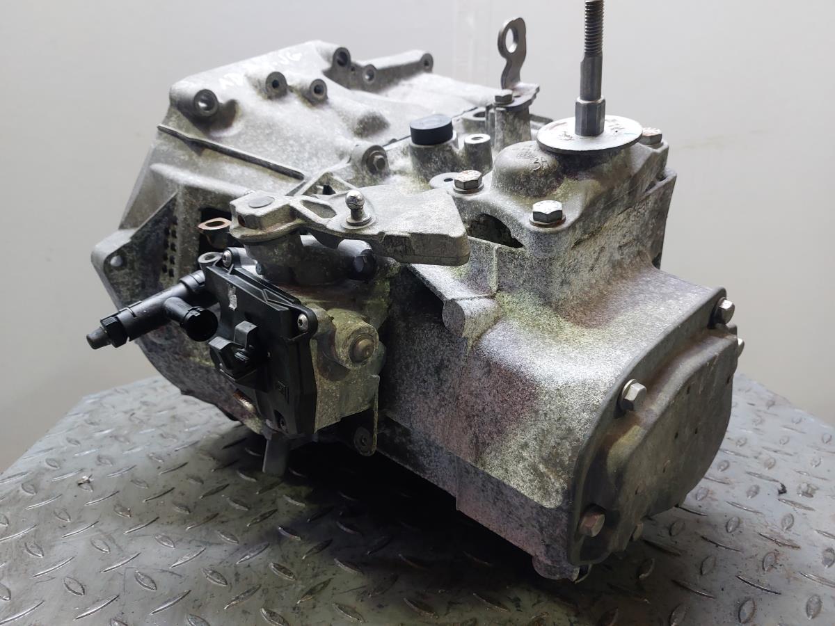 Caixa de velocidades manual PEUGEOT 3008 I (0U_) Imagem-8