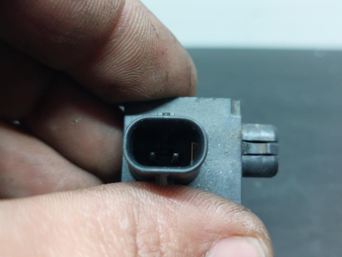 Sensor airbag Delantero Derecho VOLKSWAGEN Golf VII (5G1, BQ1, BE1, BE2) Imagem-2