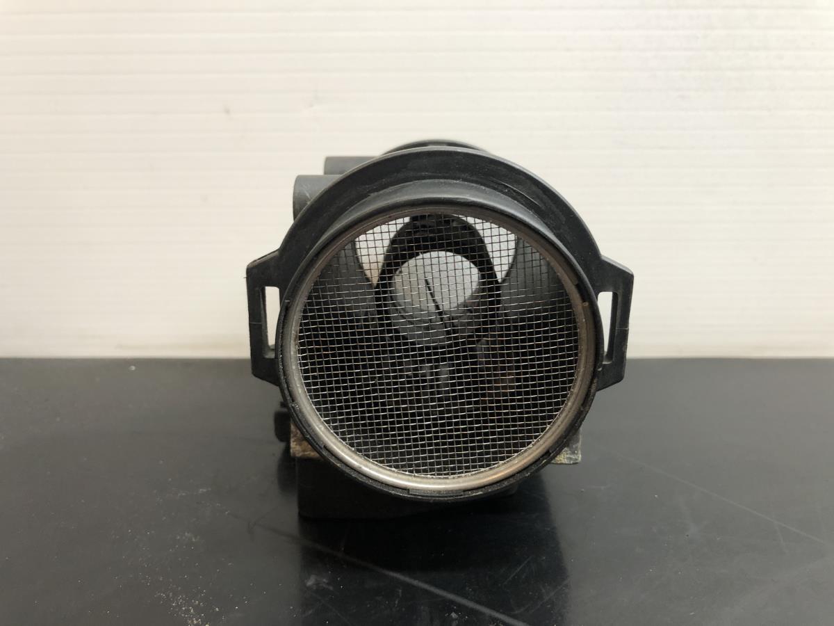 Medidor de masa de aire / Caudalímetros  SAAB 9-5 Station Wagon (YS3E) Imagem-3