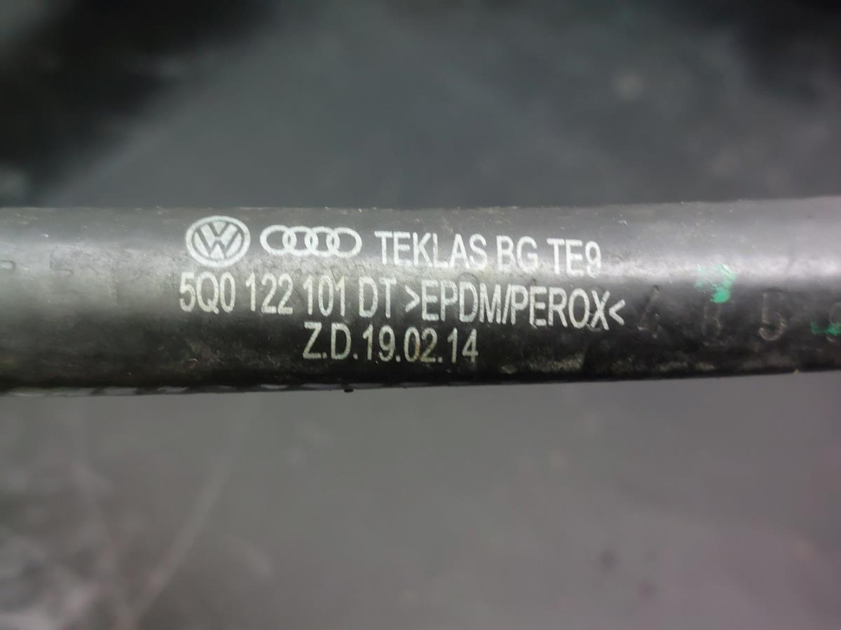 Tubo da água VOLKSWAGEN Golf VII (5G1, BQ1, BE1, BE2) Imagem-5