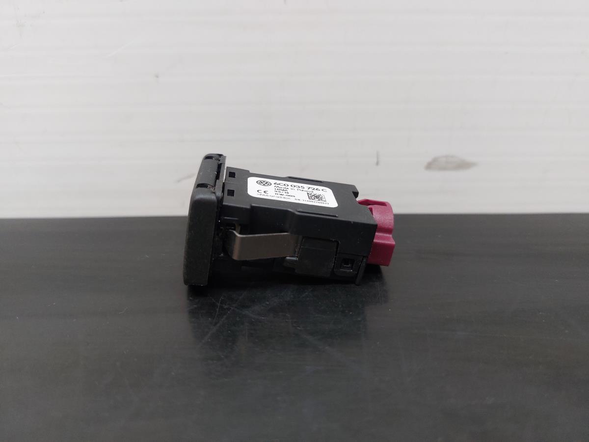 Módulo USB / AUX / IPOD VOLKSWAGEN Polo (6R, 6C) Imagem-2